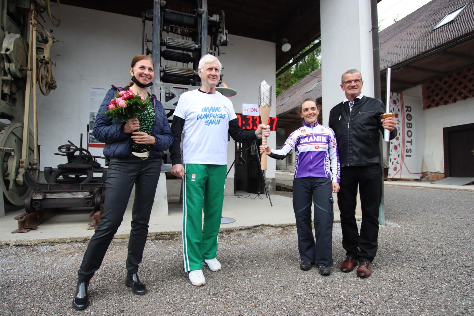 Predaja olimpijske bakle 4