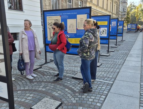 Panojska razstava Klic iz govorilnice